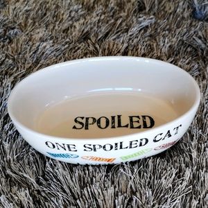 Oval ceramic cat bowl